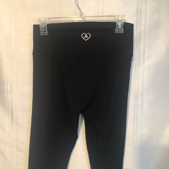 Aritzia Community Black Leggings  Ladies Med - Picture 10 of 11